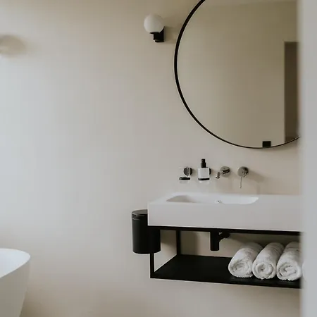 Gerard Bronnen Bed & Breakfast 4*